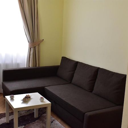Apartment Vikroria - Halkova 5 Prag Exteriör bild