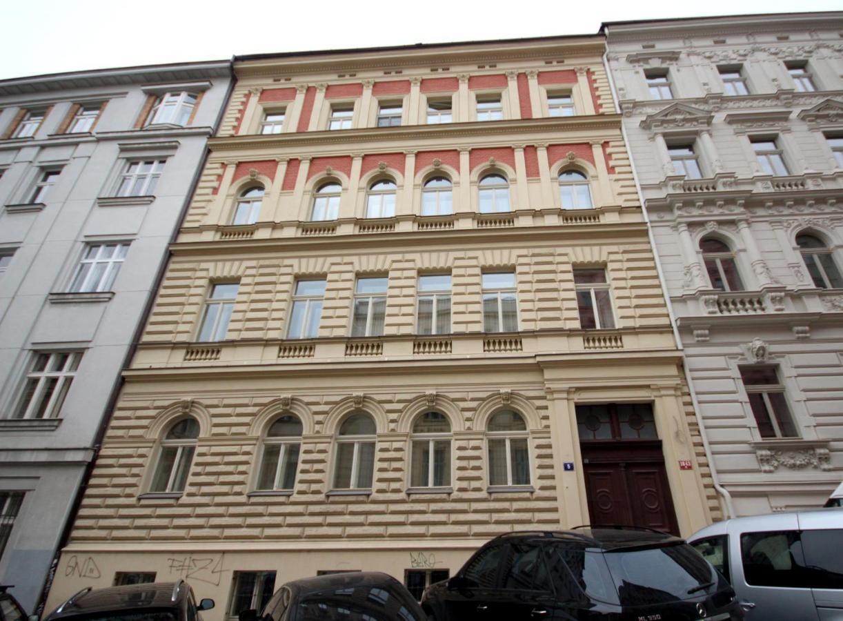 Apartment Vikroria - Halkova 5 Prag Exteriör bild